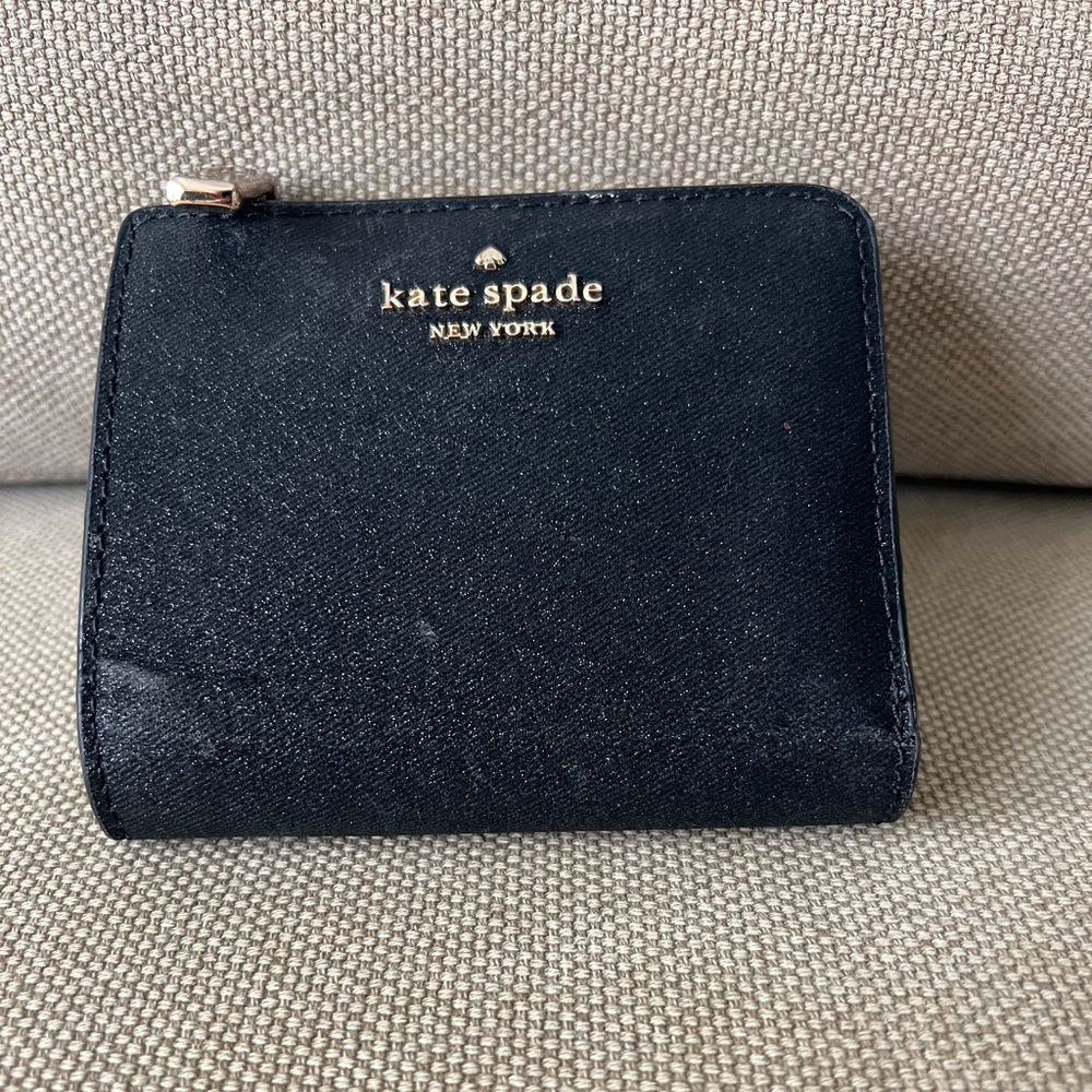 Kate Spade wallet 🌹🌹
